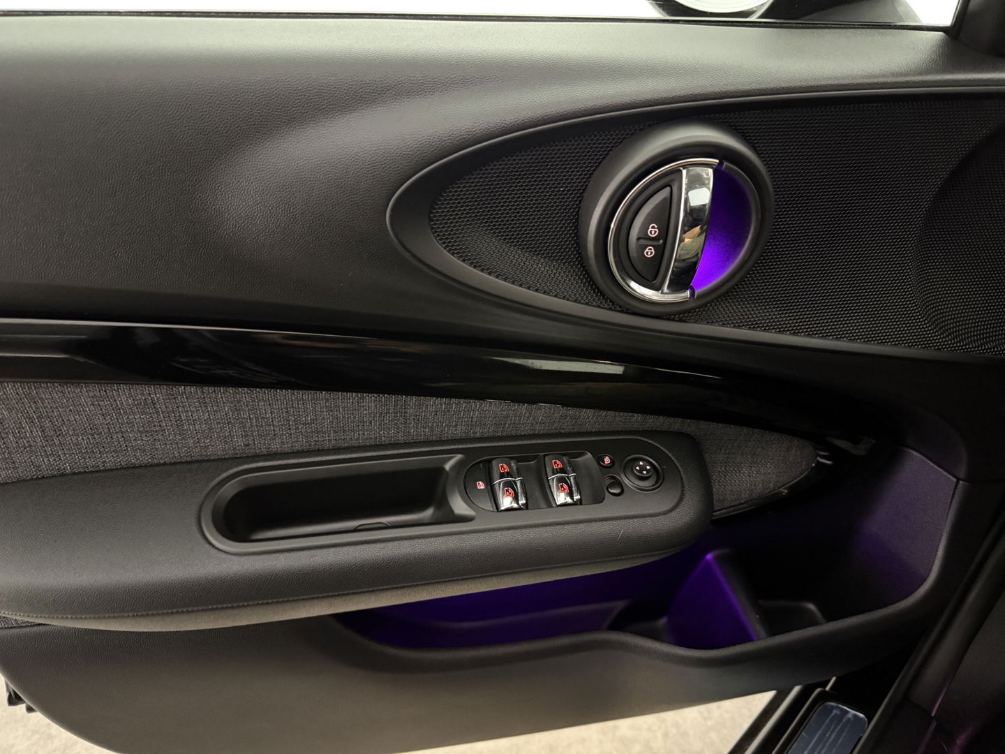 MINI Clubman 1.5 Cooper Classic | Virtual | Sfeerverl. | Camera | LED | Cruise | Navi | Stoelverw. | Parkeersens.