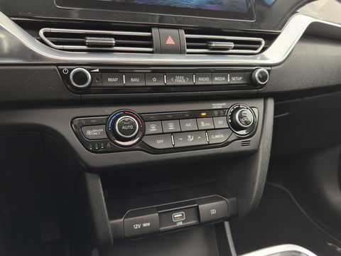 Kia e-Niro DynamicPlusLine 64 kWh {SOH-95%} [ 3-Fase ] (INCL-BTW) Aut.*PANO | LEATHER-FABRIC | FULL-LED | NAVI-FULLMAP | DAB+ | ADAPT.CRUISE | CAMERA | HEATED-COMFORTSEATS | KEYLESS | DIGI-COCKPIT | SHIFT-PADDLES | CARPLAY | LANE-ASSIST | 17"ALU*