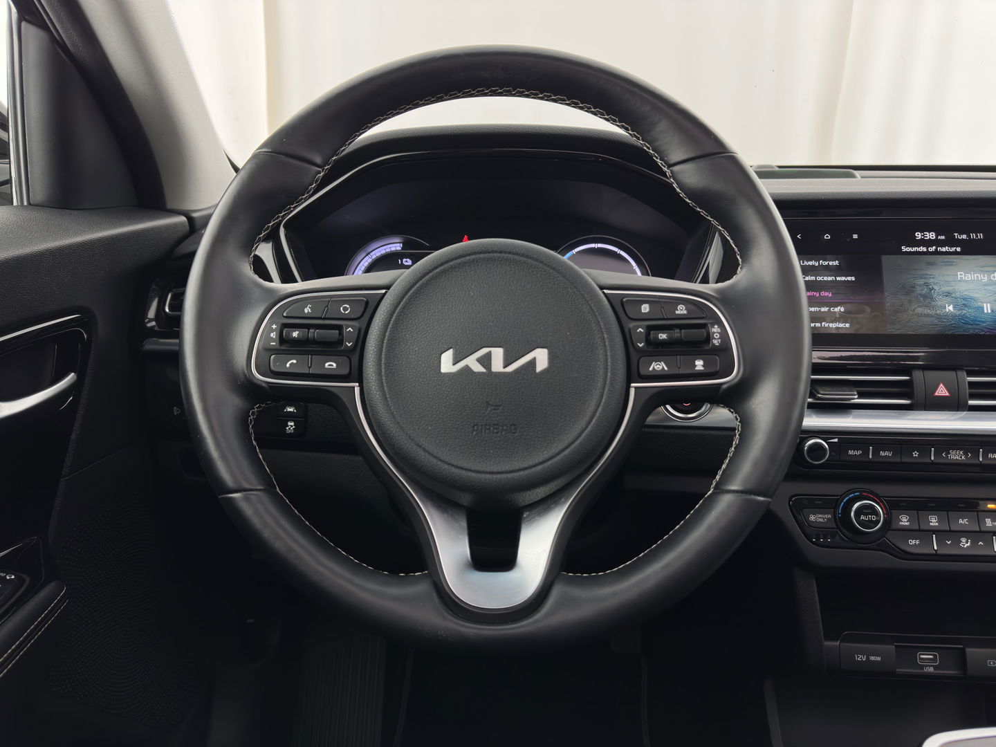 Kia e-Niro DynamicPlusLine 64 kWh {SOH-95%} [ 3-Fase ] (INCL-BTW) Aut.*PANO | LEATHER-FABRIC | FULL-LED | NAVI-FULLMAP | DAB+ | ADAPT.CRUISE | CAMERA | HEATED-COMFORTSEATS | KEYLESS | DIGI-COCKPIT | SHIFT-PADDLES | CARPLAY | LANE-ASSIST | 17"ALU*