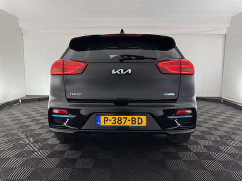 Kia e-Niro DynamicPlusLine 64 kWh {SOH-95%} [ 3-Fase ] (INCL-BTW) Aut.*PANO | LEATHER-FABRIC | FULL-LED | NAVI-FULLMAP | DAB+ | ADAPT.CRUISE | CAMERA | HEATED-COMFORTSEATS | KEYLESS | DIGI-COCKPIT | SHIFT-PADDLES | CARPLAY | LANE-ASSIST | 17"ALU*