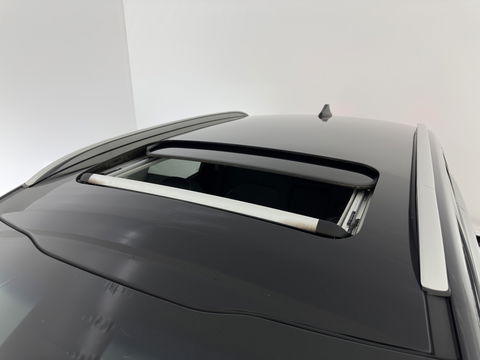 Kia e-Niro DynamicPlusLine 64 kWh {SOH-95%} [ 3-Fase ] (INCL-BTW) Aut.*PANO | LEATHER-FABRIC | FULL-LED | NAVI-FULLMAP | DAB+ | ADAPT.CRUISE | CAMERA | HEATED-COMFORTSEATS | KEYLESS | DIGI-COCKPIT | SHIFT-PADDLES | CARPLAY | LANE-ASSIST | 17"ALU*