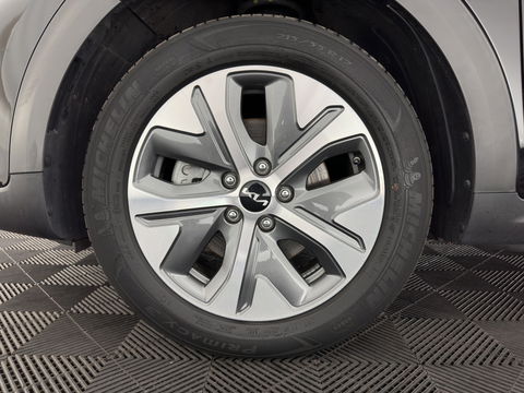 Kia e-Niro DynamicPlusLine 64 kWh {SOH-95%} [ 3-Fase ] (INCL-BTW) Aut.*PANO | LEATHER-FABRIC | FULL-LED | NAVI-FULLMAP | DAB+ | ADAPT.CRUISE | CAMERA | HEATED-COMFORTSEATS | KEYLESS | DIGI-COCKPIT | SHIFT-PADDLES | CARPLAY | LANE-ASSIST | 17"ALU*