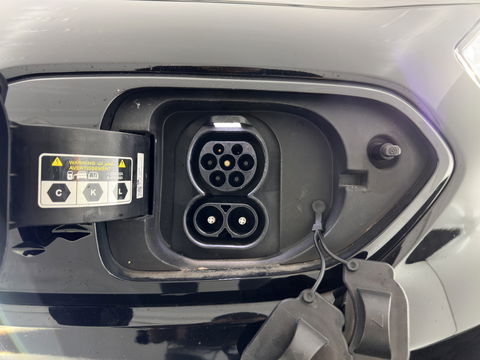 Kia e-Niro DynamicPlusLine 64 kWh {SOH-95%} [ 3-Fase ] (INCL-BTW) Aut.*PANO | LEATHER-FABRIC | FULL-LED | NAVI-FULLMAP | DAB+ | ADAPT.CRUISE | CAMERA | HEATED-COMFORTSEATS | KEYLESS | DIGI-COCKPIT | SHIFT-PADDLES | CARPLAY | LANE-ASSIST | 17"ALU*