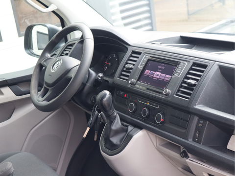 Volkswagen Transporter 2.0 TDI 150pk Euro 6 Automaat L2 Lang - Bw Inrichting - Trekhaak - Camera - Cruise