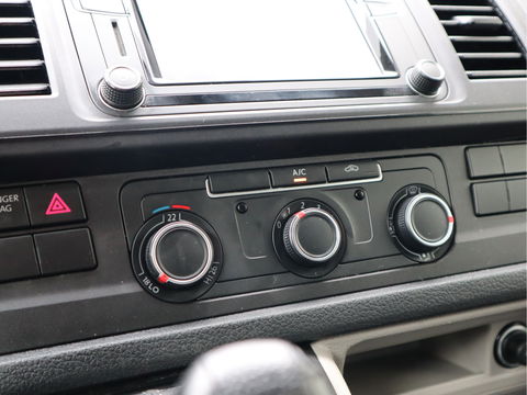 Volkswagen Transporter 2.0 TDI 150pk Euro 6 Automaat L2 Lang - Bw Inrichting - Trekhaak - Camera - Cruise