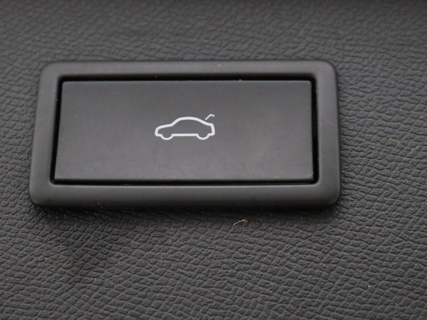 CUPRA Formentor 1.4 eHybrid VZ | 245pk | Stoelverwarming | 360 Camera | Adaptive cruise | Carplay | Navigatie | Sfeerverlichting | Keyless | Sportstoelen | Memory | PHEV | Plug In