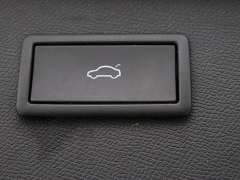 CUPRA Formentor 1.4 eHybrid VZ | 245pk | Stoelverwarming | 360 Camera | Adaptive cruise | Carplay | Navigatie | Sfeerverlichting | Keyless | Sportstoelen | Memory | PHEV | Plug In