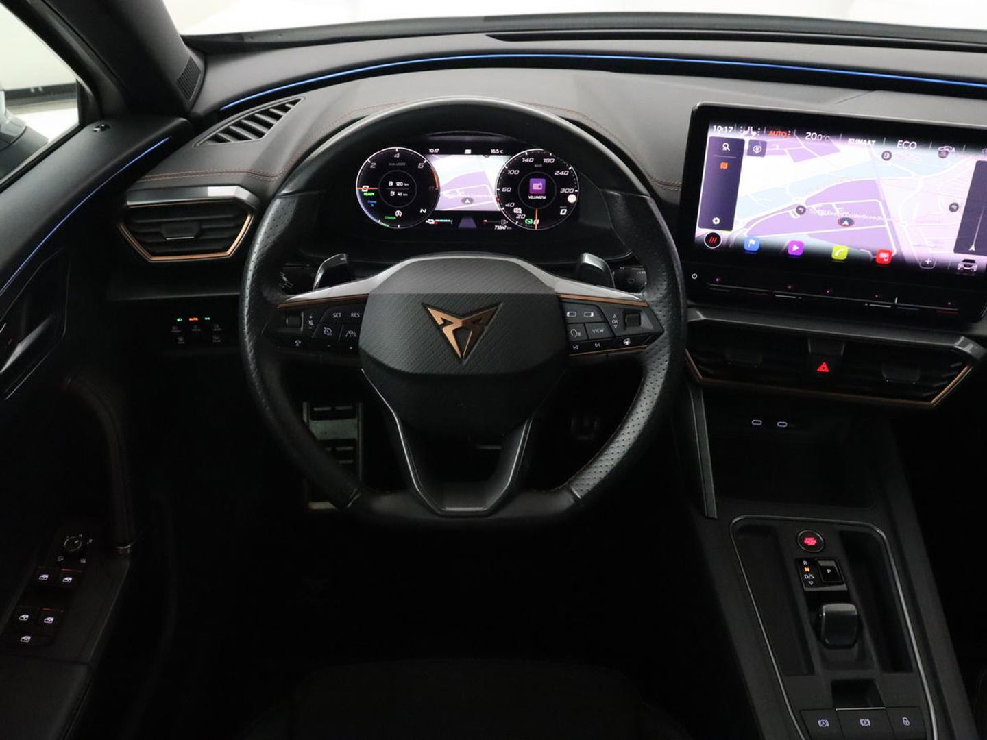 CUPRA Formentor 1.4 eHybrid VZ | 245pk | Stoelverwarming | 360 Camera | Adaptive cruise | Carplay | Navigatie | Sfeerverlichting | Keyless | Sportstoelen | Memory | PHEV | Plug In