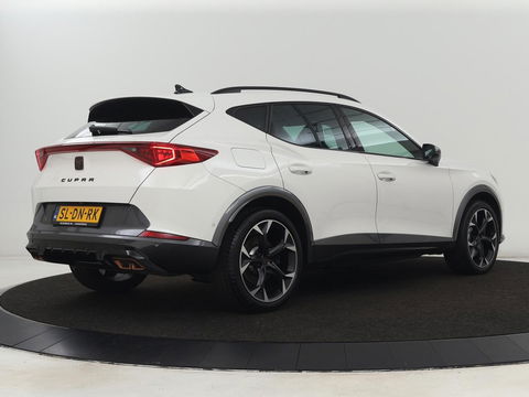 CUPRA Formentor 1.4 eHybrid VZ | 245pk | Stoelverwarming | 360 Camera | Adaptive cruise | Carplay | Navigatie | Sfeerverlichting | Keyless | Sportstoelen | Memory | PHEV | Plug In