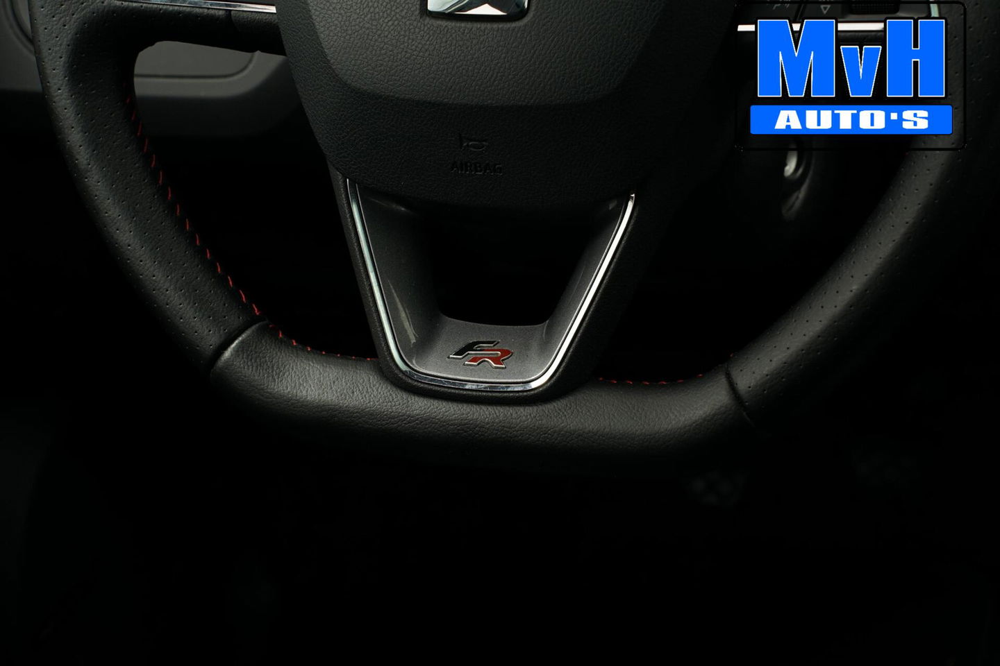 SEAT Ibiza SC 1.0 EcoTSI FR Connect|LUXE!|PANO|XENON|CARPLAY