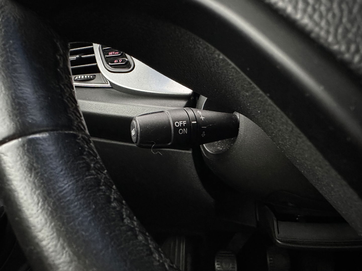 Alfa Romeo Giulietta 1.6 JTDm Distinctive *NAVI-FULLMAP | SPORT-SEATS | ECC | PDC | CRUISE | 17''ALU*