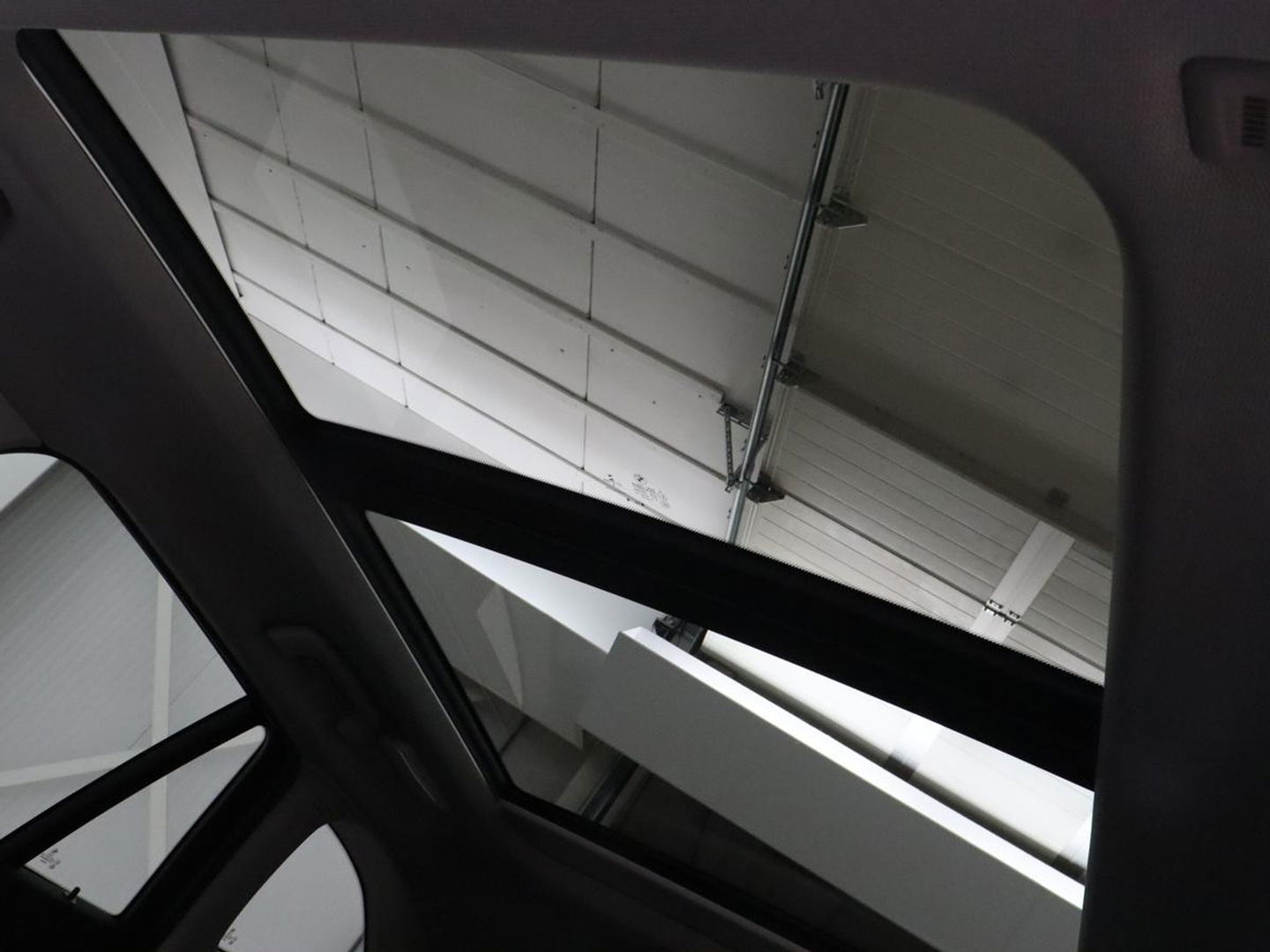 BMW X1 Xdrive25e Edrive Edition | Panoramadak | Stoelverwarming | Full LED | Navigatie | Climate control | Parkeerhulp | Cruise control | PHEV | Plug In