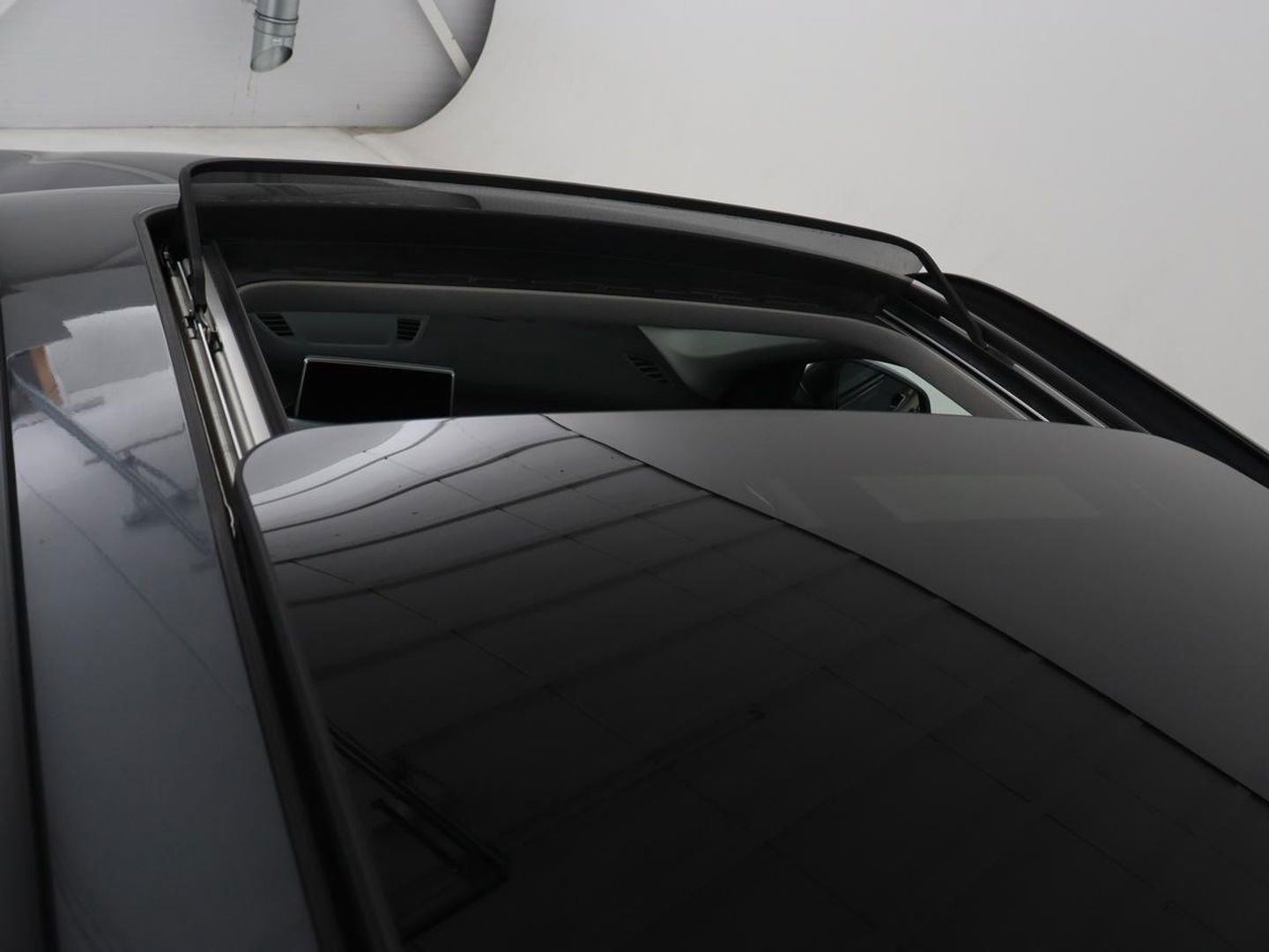 BMW X1 Xdrive25e Edrive Edition | Panoramadak | Stoelverwarming | Full LED | Navigatie | Climate control | Parkeerhulp | Cruise control | PHEV | Plug In