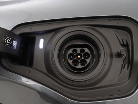 BMW X1 Xdrive25e Edrive Edition | Panoramadak | Stoelverwarming | Full LED | Navigatie | Climate control | Parkeerhulp | Cruise control | PHEV | Plug In