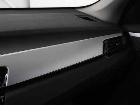 BMW X1 Xdrive25e Edrive Edition | Panoramadak | Stoelverwarming | Full LED | Navigatie | Climate control | Parkeerhulp | Cruise control | PHEV | Plug In