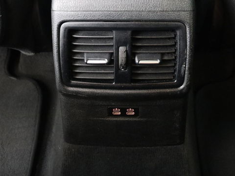 BMW X1 Xdrive25e Edrive Edition | Panoramadak | Stoelverwarming | Full LED | Navigatie | Climate control | Parkeerhulp | Cruise control | PHEV | Plug In