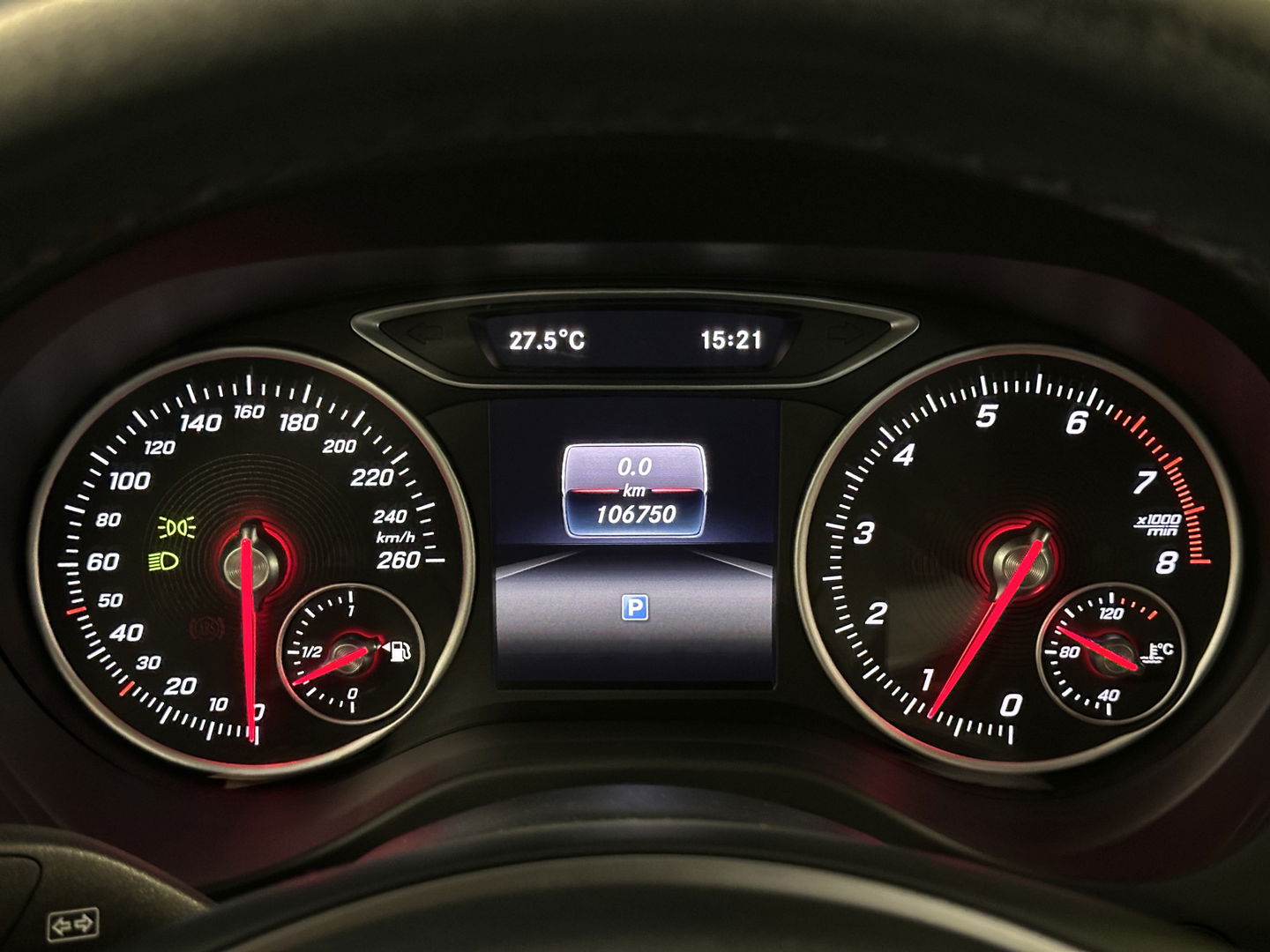 Mercedes-Benz A-Klasse 160 Ambition | Trekhaak | Cruise Control | Parkeersensoren | Navigatie | Isofix | Airconditioning | Bluetooth | Lichtmetaal 16" |