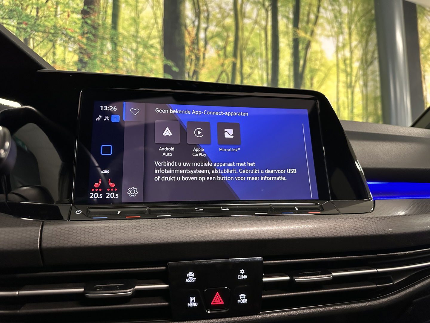 Volkswagen Golf 1.4 eHybrid GTE | Panoramadak | HUD | IQ-Light | Sfeerverlichting | Apple Carplay | Android Auto | Parkeersensoren | Keyless | Dodehoek | Achteruitrijcamera