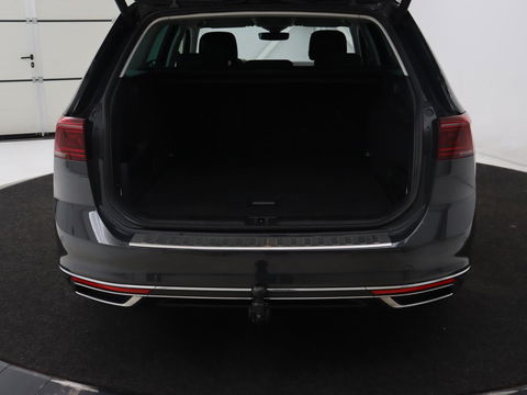 Volkswagen Passat 1.4 TSI PHEV GTE | Trekhaak | Stoelverwarming | Massage | Camera | Carplay | Adaptive cruise | Side Assist | Matrix LED | Navigatie | Parkeerhulp | Plug In