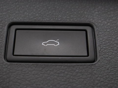 Volkswagen Passat 1.4 TSI PHEV GTE | Trekhaak | Stoelverwarming | Massage | Camera | Carplay | Adaptive cruise | Side Assist | Matrix LED | Navigatie | Parkeerhulp | Plug In