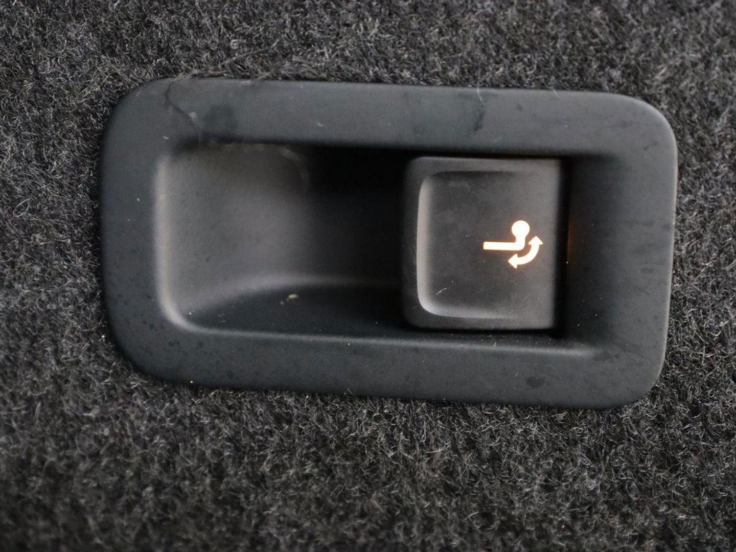 Volkswagen Passat 1.4 TSI PHEV GTE | Trekhaak | Stoelverwarming | Massage | Camera | Carplay | Adaptive cruise | Side Assist | Matrix LED | Navigatie | Parkeerhulp | Plug In