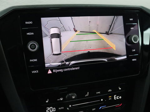 Volkswagen Passat 1.4 TSI PHEV GTE | Trekhaak | Stoelverwarming | Massage | Camera | Carplay | Adaptive cruise | Side Assist | Matrix LED | Navigatie | Parkeerhulp | Plug In