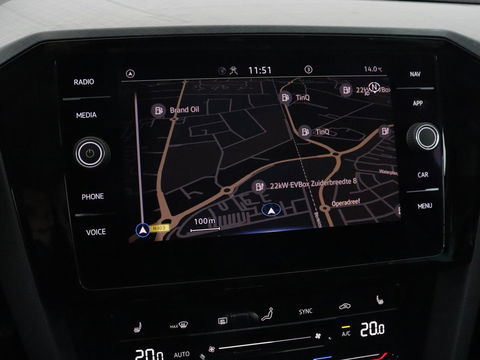 Volkswagen Passat 1.4 TSI PHEV GTE | Trekhaak | Stoelverwarming | Massage | Camera | Carplay | Adaptive cruise | Side Assist | Matrix LED | Navigatie | Parkeerhulp | Plug In