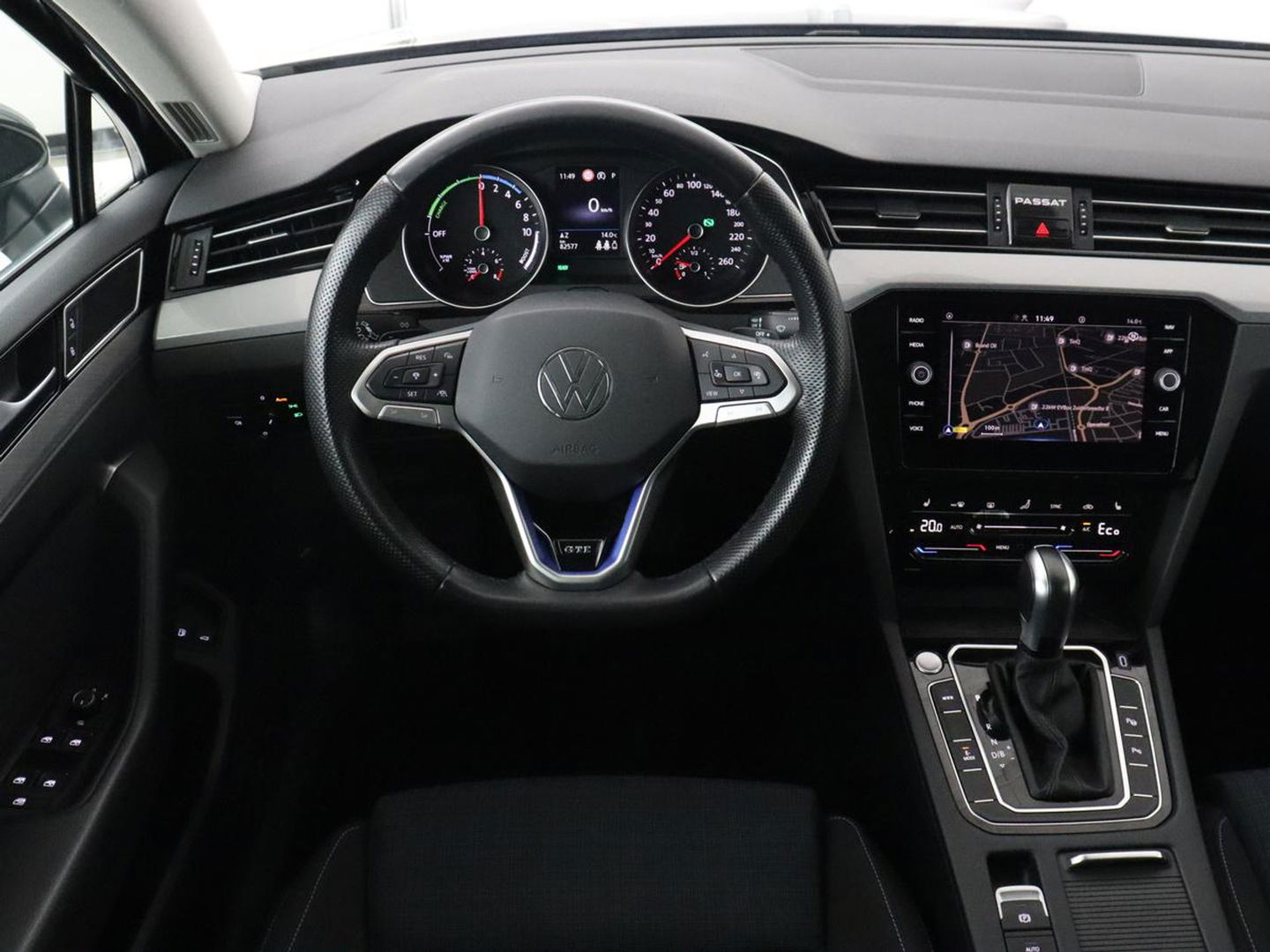 Volkswagen Passat 1.4 TSI PHEV GTE | Trekhaak | Stoelverwarming | Massage | Camera | Carplay | Adaptive cruise | Side Assist | Matrix LED | Navigatie | Parkeerhulp | Plug In