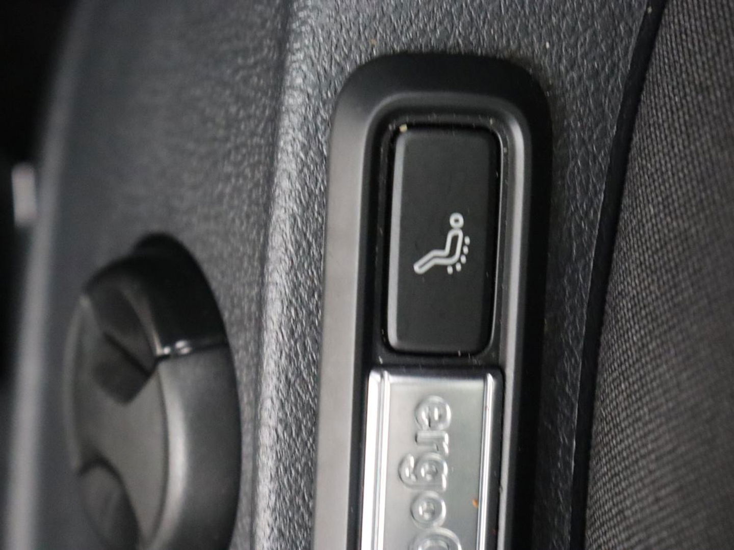 Volkswagen Passat 1.4 TSI PHEV GTE | Trekhaak | Stoelverwarming | Massage | Camera | Carplay | Adaptive cruise | Side Assist | Matrix LED | Navigatie | Parkeerhulp | Plug In