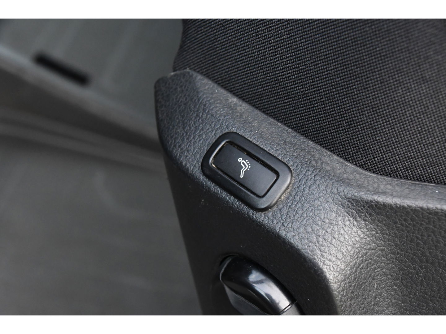 MAN TGE 35 2.0 L3H3 Black Edition Adaptieve Cruise, Camera, Carplay, LED, Clima, Stoelverwarming, 2 x Schuifdeur, Trekhaak, Sensoren, Uniek!