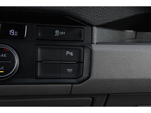 MAN TGE 35 2.0 L3H3 Black Edition Adaptieve Cruise, Camera, Carplay, LED, Clima, Stoelverwarming, 2 x Schuifdeur, Trekhaak, Sensoren, Uniek!