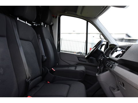 MAN TGE 35 2.0 L3H3 Black Edition Adaptieve Cruise, Camera, Carplay, LED, Clima, Stoelverwarming, 2 x Schuifdeur, Trekhaak, Sensoren, Uniek!