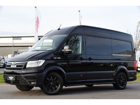 MAN TGE 35 2.0 L3H3 Black Edition Adaptieve Cruise, Camera, Carplay, LED, Clima, Stoelverwarming, 2 x Schuifdeur, Trekhaak, Sensoren, Uniek!