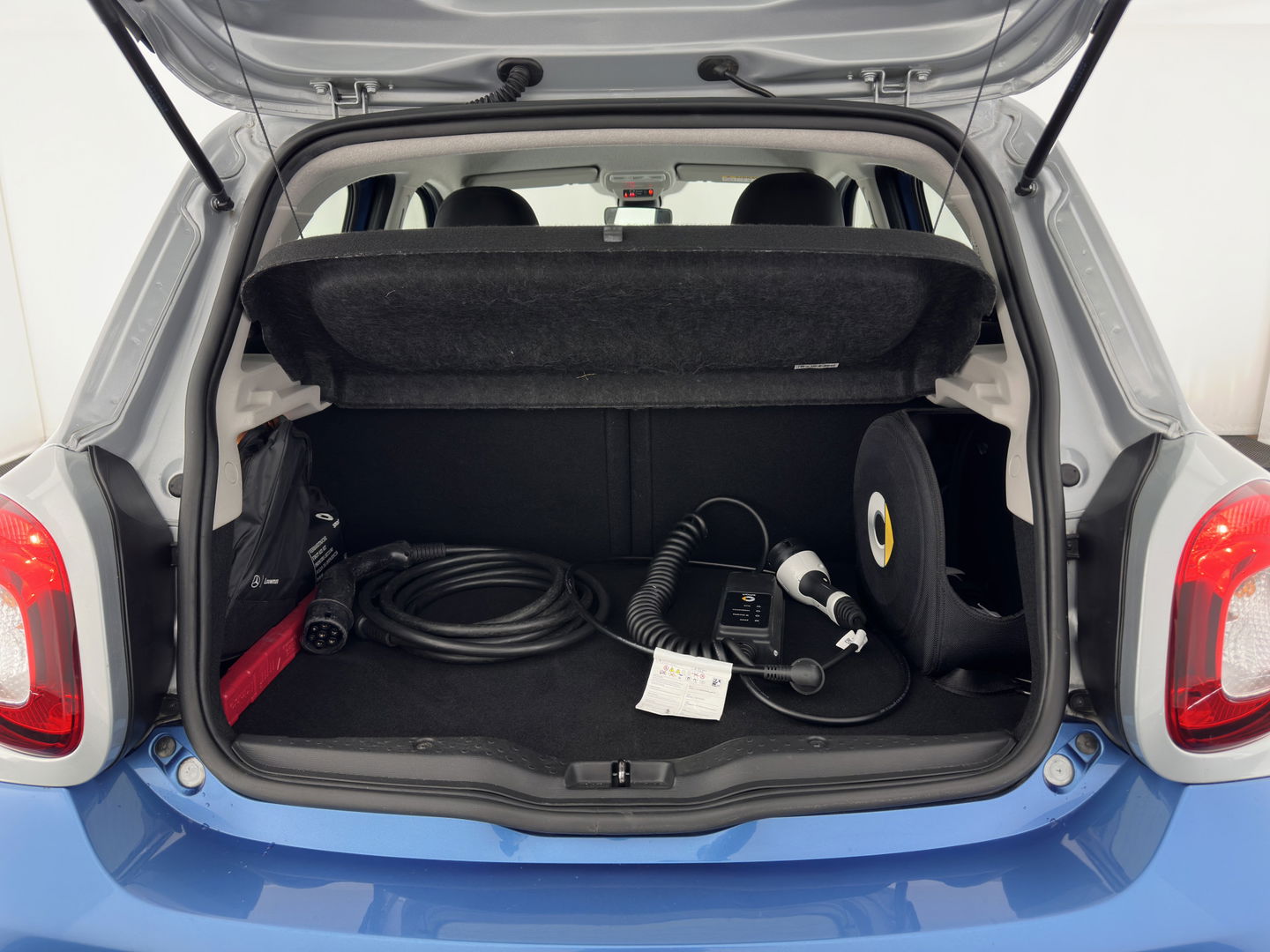 Smart Forfour EQ Comfort 18 kWh [ 3-Fase ] {SOH-95%} (INCL-BTW) Aut. *NAVI-FULLMAP | COMFORT-SEATS | AIRCO | CRUISE | PDC | 16''ALU*