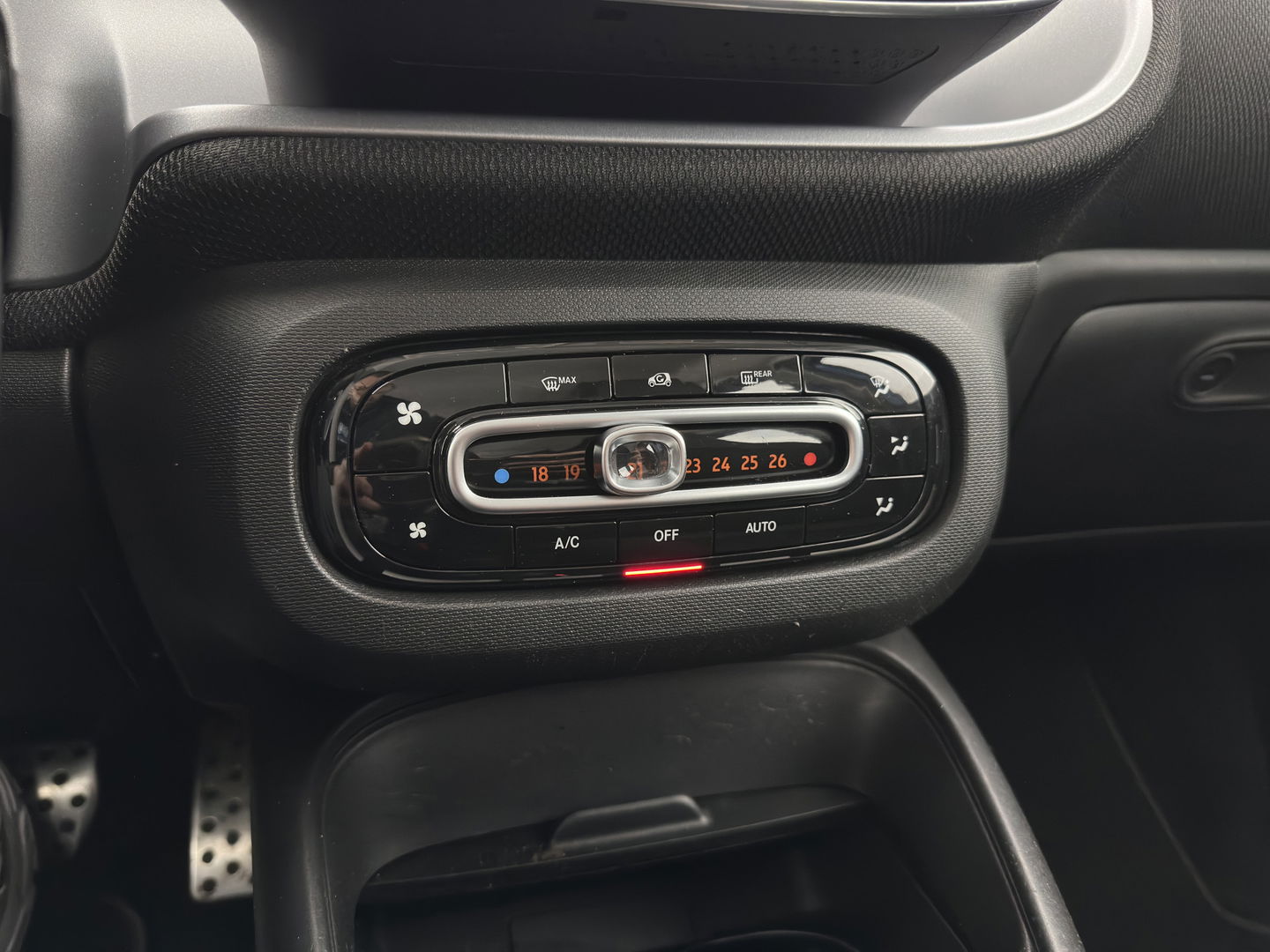 Smart Forfour EQ Comfort 18 kWh [ 3-Fase ] {SOH-95%} (INCL-BTW) Aut. *NAVI-FULLMAP | COMFORT-SEATS | AIRCO | CRUISE | PDC | 16''ALU*