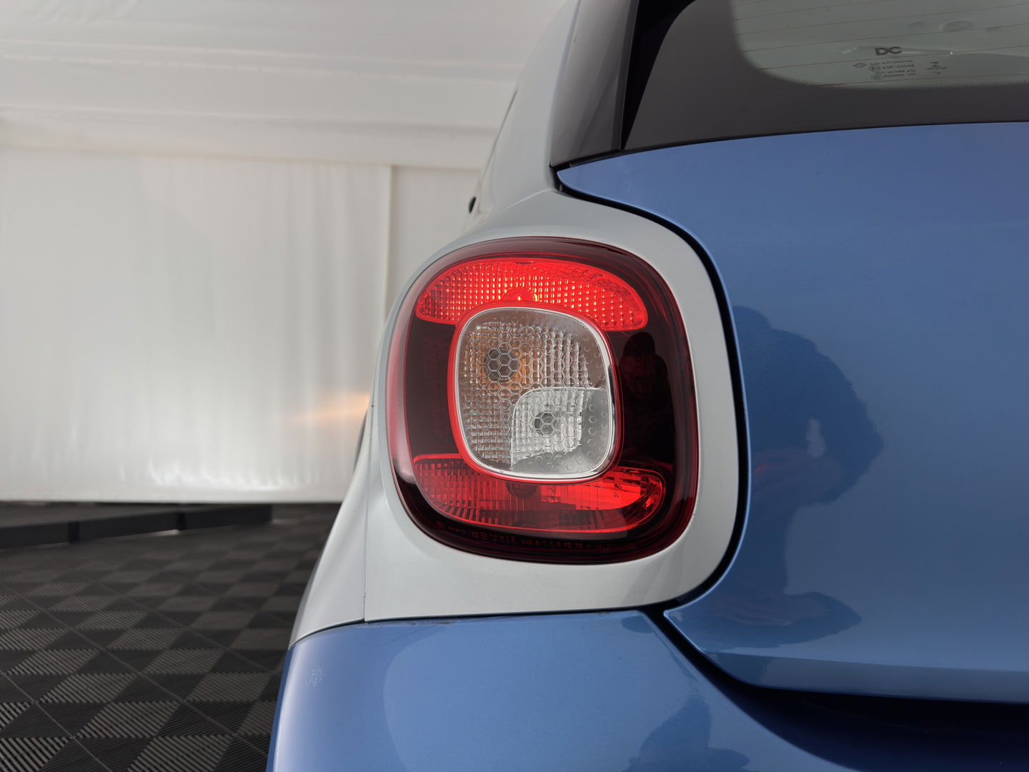 Smart Forfour EQ Comfort 18 kWh {SOH-95%} [ 3-Fase ] (INCL.BTW) Aut. *NAVI-FULLMAP | COMFORT-SEATS | AIRCO | CRUISE | PDC | 16''ALU*