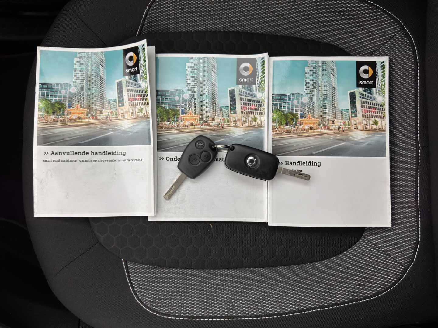 Smart Forfour EQ Comfort 18 kWh {SOH-95%} [ 3-Fase ] (INCL.BTW) Aut. *NAVI-FULLMAP | COMFORT-SEATS | AIRCO | CRUISE | PDC | 16''ALU*