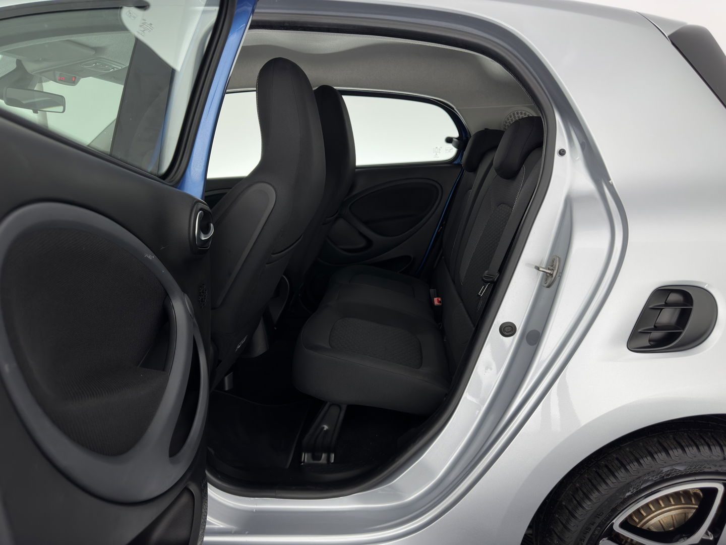 Smart Forfour EQ Comfort 18 kWh [ 3-Fase ] {SOH-95%} (INCL-BTW) Aut. *NAVI-FULLMAP | COMFORT-SEATS | AIRCO | CRUISE | PDC | 16''ALU*