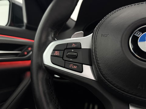 BMW 5 Serie 520i High Executive M-Sport | Pano | Sfeerverl. | Trekh. | Camera | Carplay | Cruise | Stoelverw.