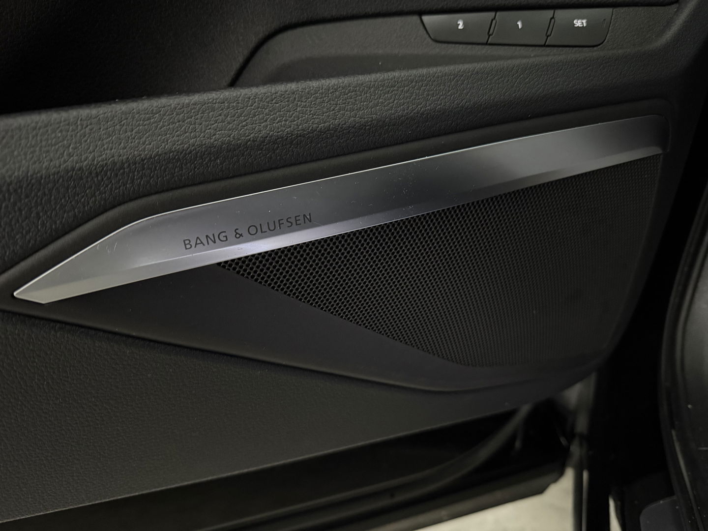 Audi e-tron 50 quattro S-Line 71 kWh | SOH: 93% | Snelladen | Pano | B&O | Sfeerverl. | Virtual | Memory | Camera | Carplay | Adaptive Cruise | NAP