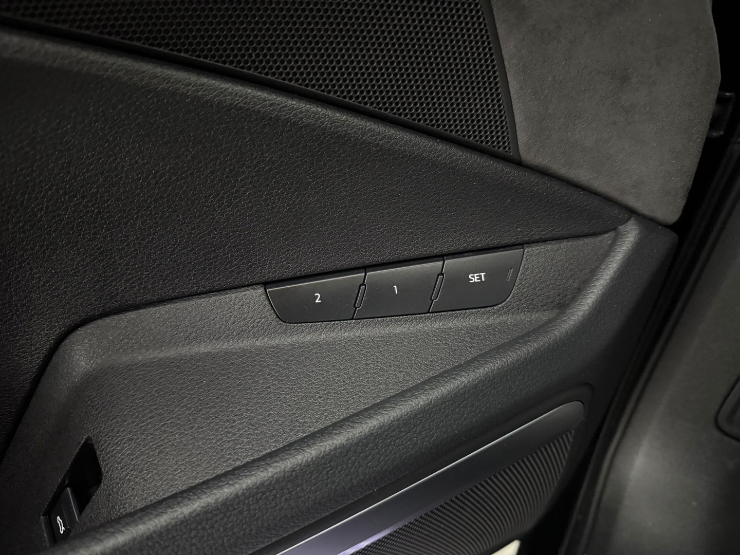 Audi e-tron 50 quattro S-Line 71 kWh | SOH: 93% | Snelladen | Pano | B&O | Sfeerverl. | Virtual | Memory | Camera | Carplay | Adaptive Cruise | NAP