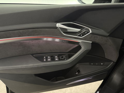 Audi e-tron 50 quattro S-Line 71 kWh | SOH: 93% | Snelladen | Pano | B&O | Sfeerverl. | Virtual | Memory | Camera | Carplay | Adaptive Cruise | NAP