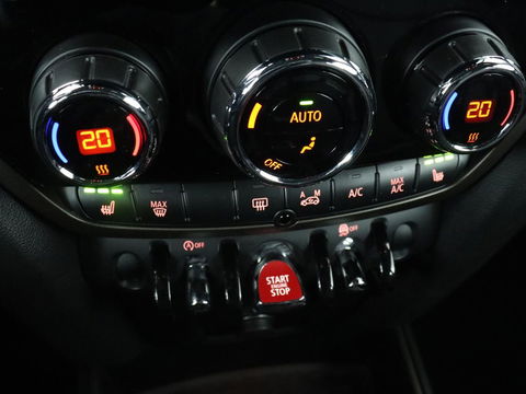 MINI Countryman 1.5 One Business Edition | Leder | Stoelverwarming | Carplay | Navigatie | Full LED | Keyless | Parkeerhulp | Climate control | Cruise control