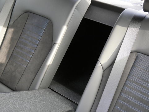 BMW 3 Serie 318i M-SPORT/ SCHUIFDAK/ PARKING PACK/ SHADOW LINE / 19INCH BREEDSET M-SPORT VELGEN