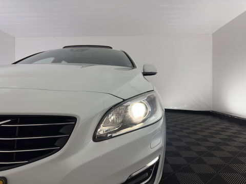 Volvo V60 2.4 D5 Twin Engine Special Edition Aut. *PANO | FULL-LEATHER | XENON | BLIS | MEMORY-PACK | NAVI-FULLMAP | HEATED-COMFORTSEATS | CAMERA | NAVI-FULLMAP | 18''ALU | TOWBAR*