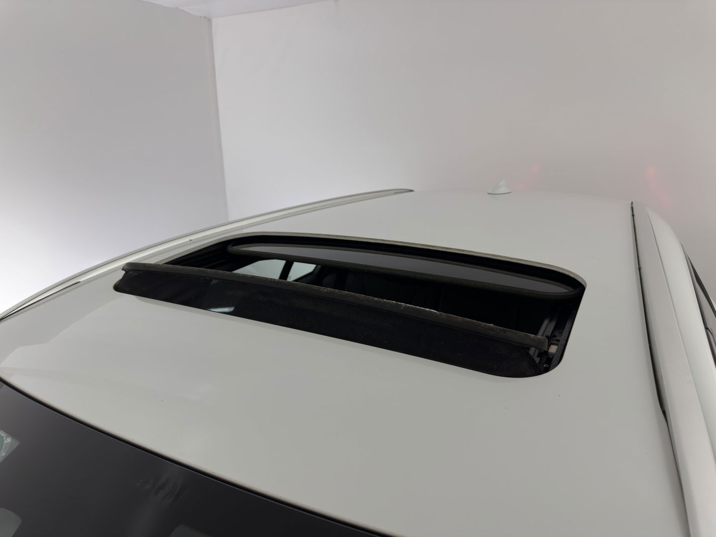 Volvo V60 2.4 D5 Twin Engine Special Edition Aut. *PANO | FULL-LEATHER | XENON | BLIS | MEMORY-PACK | NAVI-FULLMAP | HEATED-COMFORTSEATS | CAMERA | NAVI-FULLMAP | 18''ALU | TOWBAR*