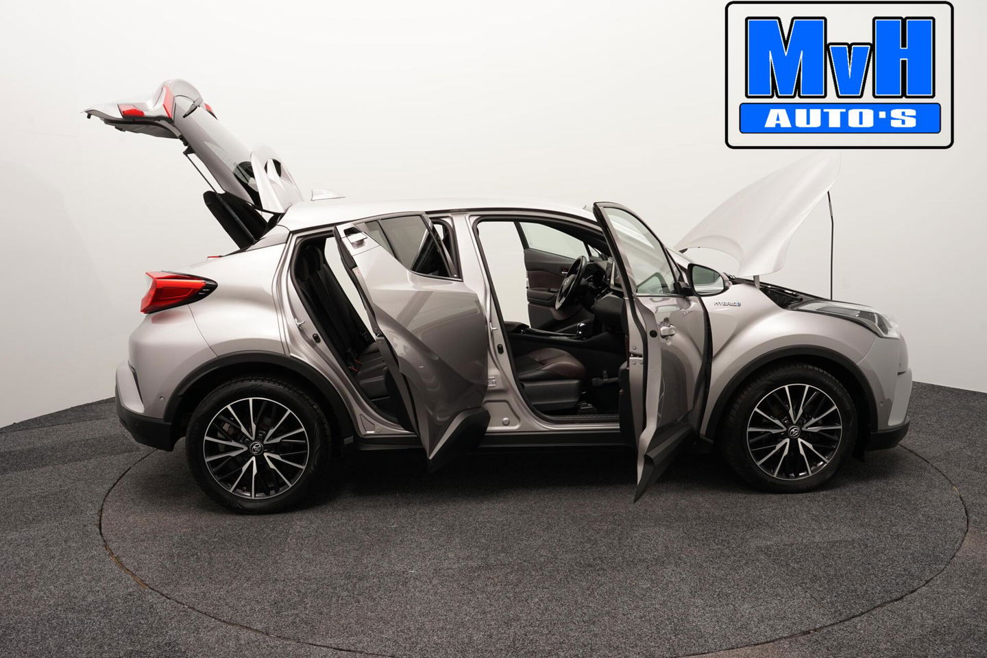 Toyota C-HR 1.8 Hybrid Executive|LEER|STOELVERW|PDC|CAMERA|NAP
