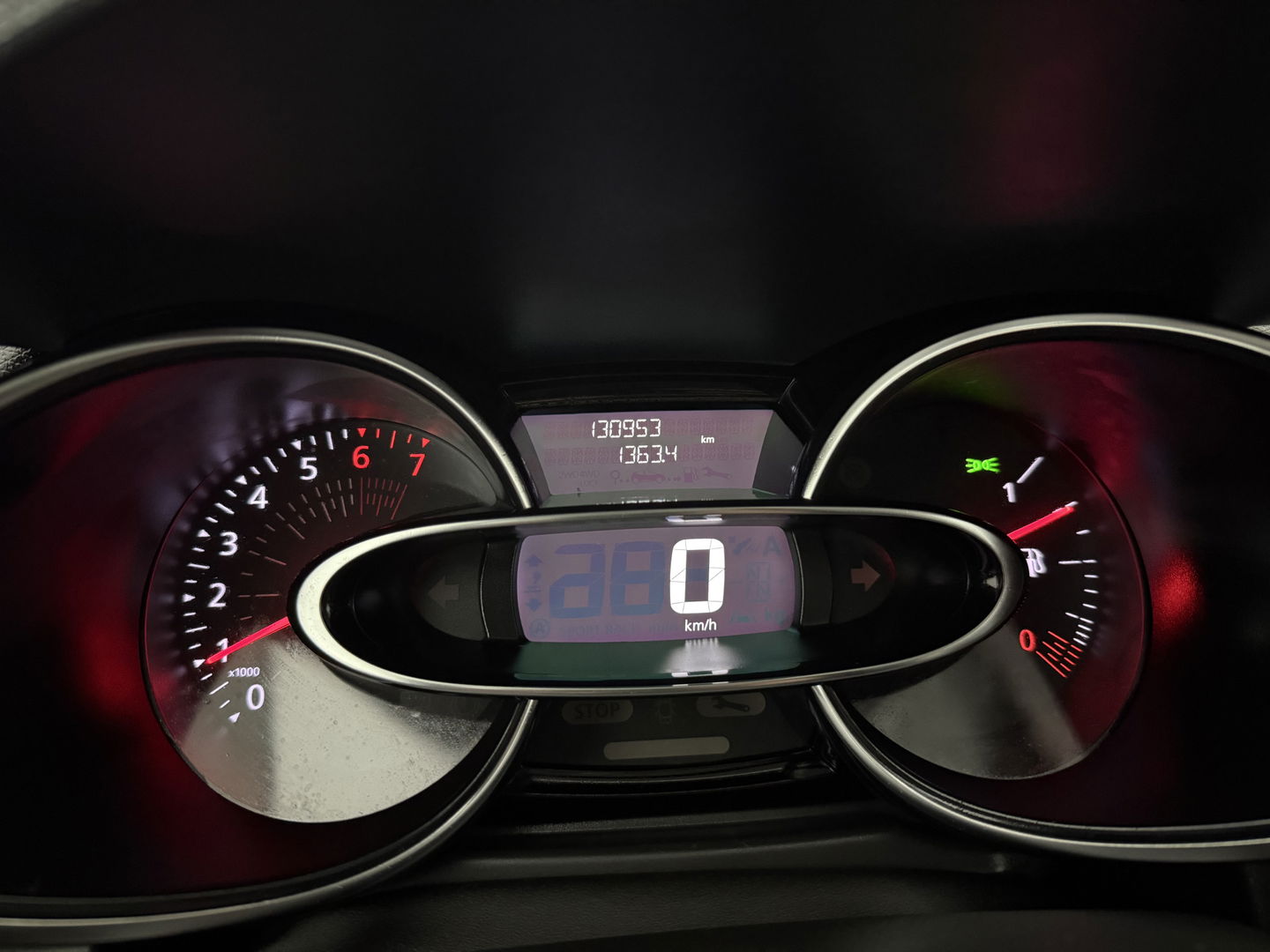 Renault Clio 0.9 TCe Limited | Airco | Cruise | Carplay | Navigatie | Keyless | Parkeersens. | NAP