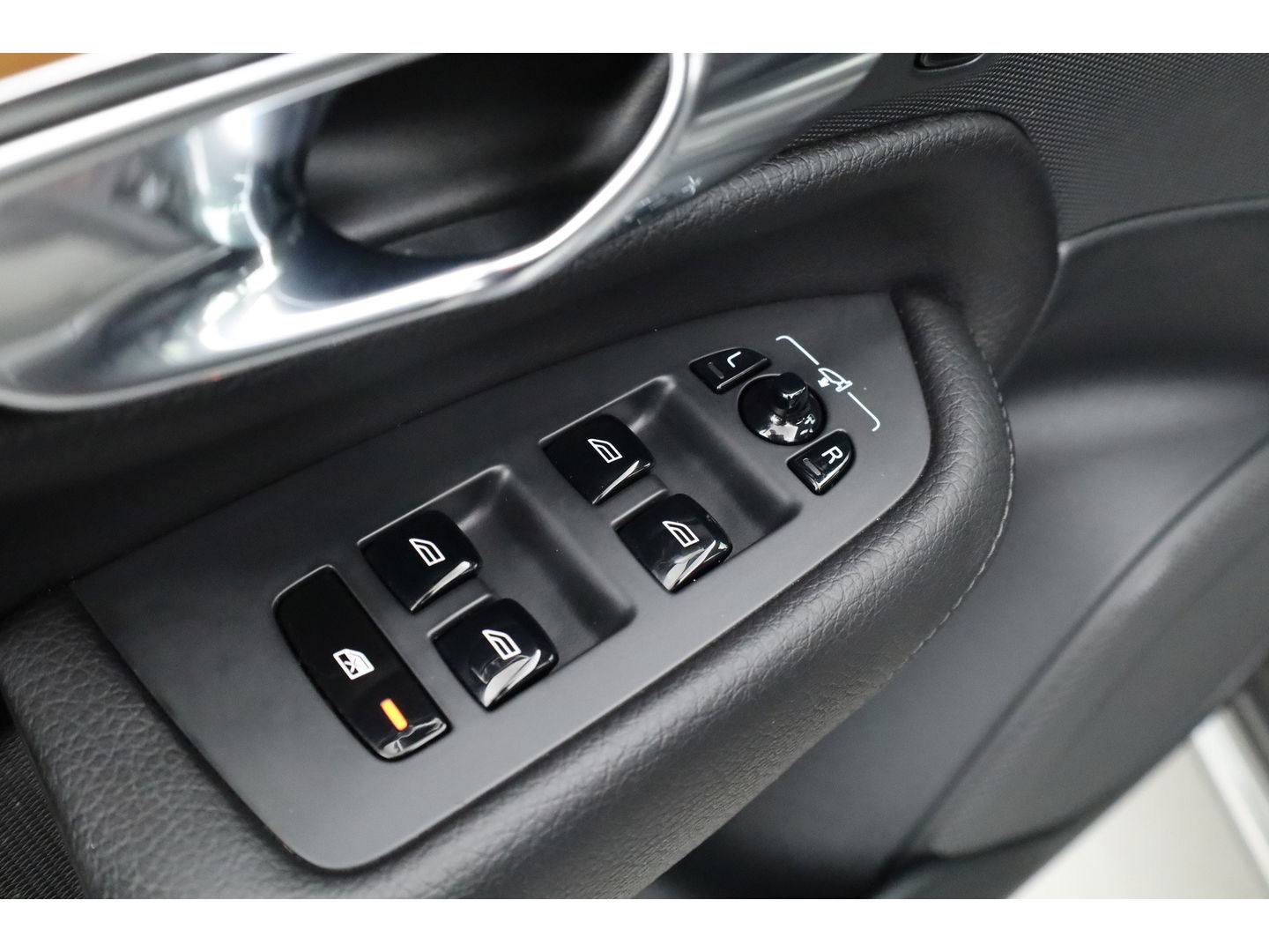 Volvo XC90 2.0 T8 Recharge AWD Inscription | Long Range |Pano | ACC | Trekhaak | Blis | Mem. Stoelen | 360 cam. |