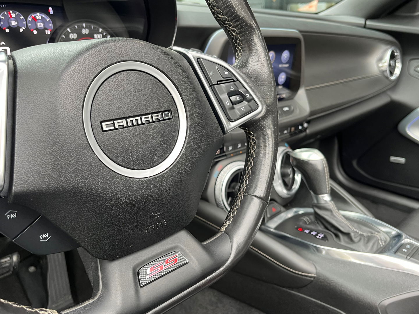Chevrolet Camaro Convertible 6.2 V8 Touring|Bose|Head-Up|Memory|Carplay|Camera|Leder|Keyless|453PK